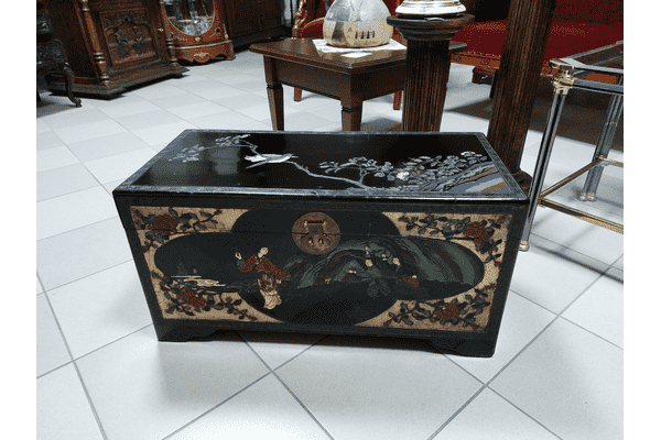 Скриня в стилі Шинуазрі (6734) - ЛьвівМаркет Скриня в стилі Шинуазрі (6734) - LvivMarket.net