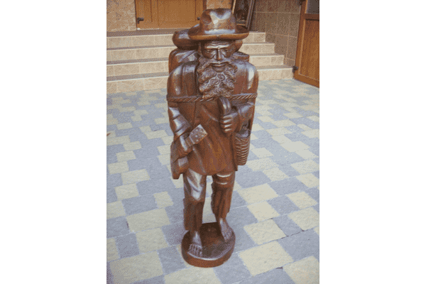 Деревяна статуетка Музикант (6078) - LvivMarket.net