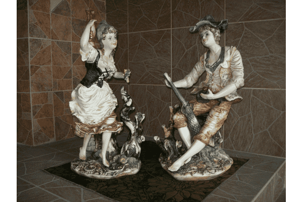 Пара фарфорових статуеток Capodimonte  (6083) - LvivMarket.net